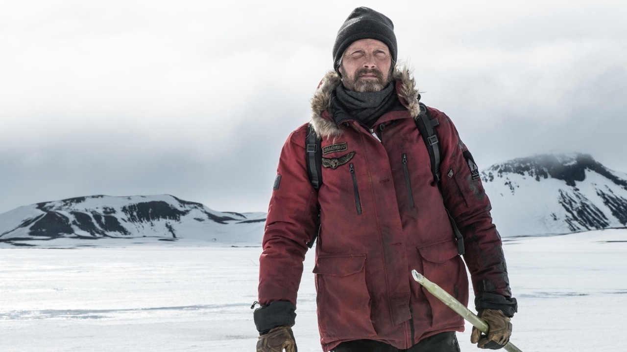Arctic, un film di Joe Penna
